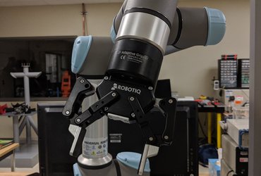 Mécanisme haute admittance pour faciliter la réalisation des tâches d'insertions en robotique